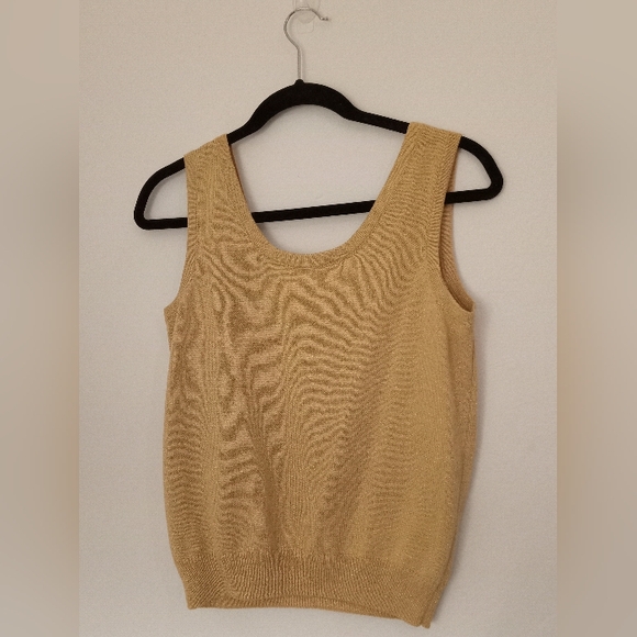 St. john Gold Tank Shell - Picture 2 of 2